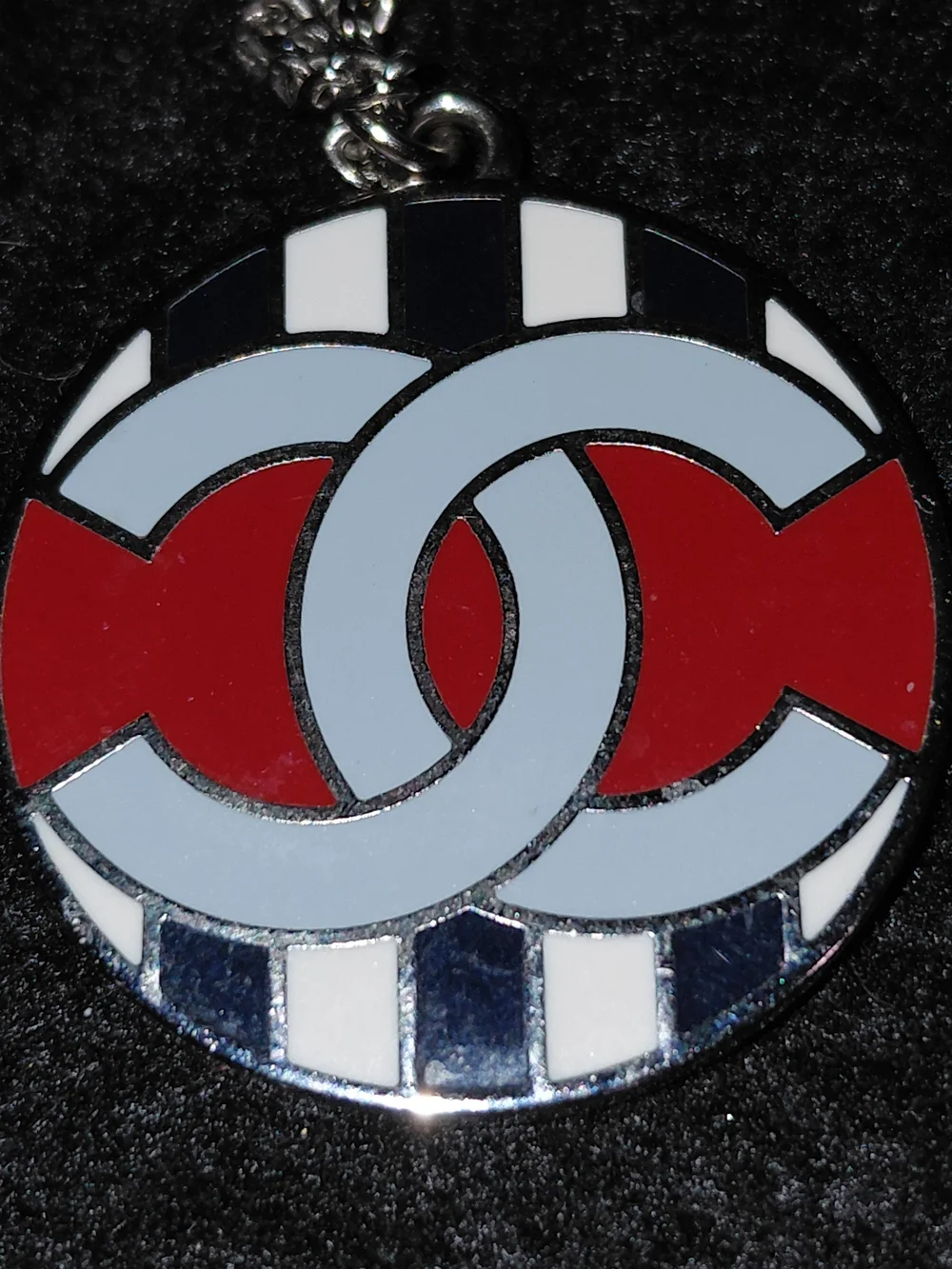2016 CHANEL Red, White & Black Enamel CC Pendant Necklace!